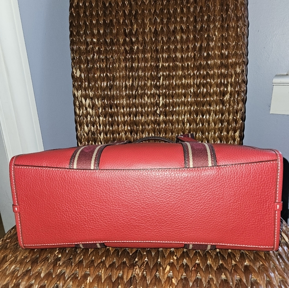 Authentic Coach Leather Tote - Picture 4 of 5